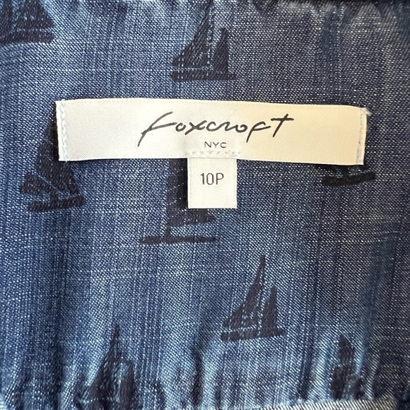 FoxCroft NYC Sailboat Button Down Blouse Size 10P Women - Picture 8 of 9